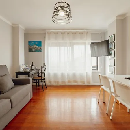 Espinho Seawalk And Seaview By Vacationy Apartamento Oporto