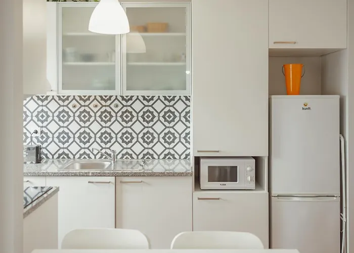 Espinho Seawalk And Seaview By Vacationy