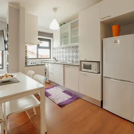 Apartment Espinho Seawalk And Seaview By Vacationy Porto