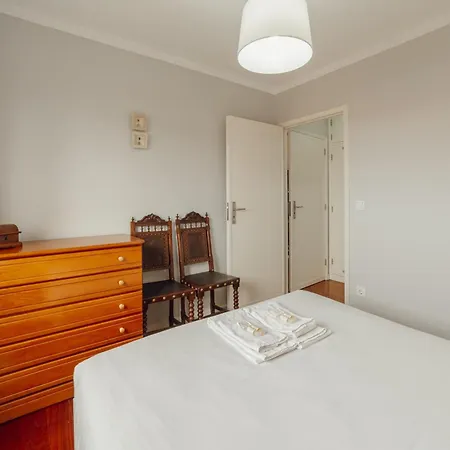 Apartment Espinho Seawalk And Seaview By Vacationy *