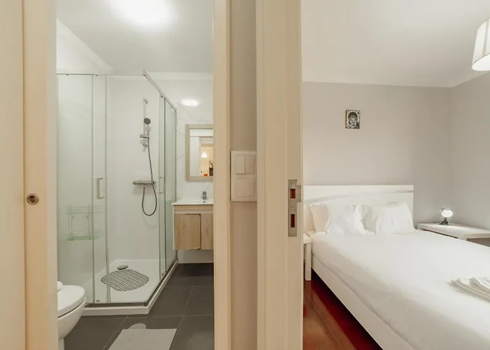 Espinho Seawalk And Seaview By Vacationy * Oporto